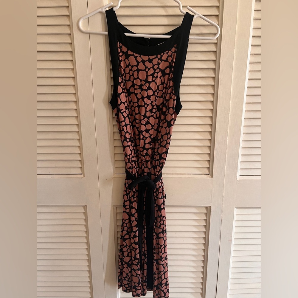 Elegant LOFT Black and Pink Patterned Dress